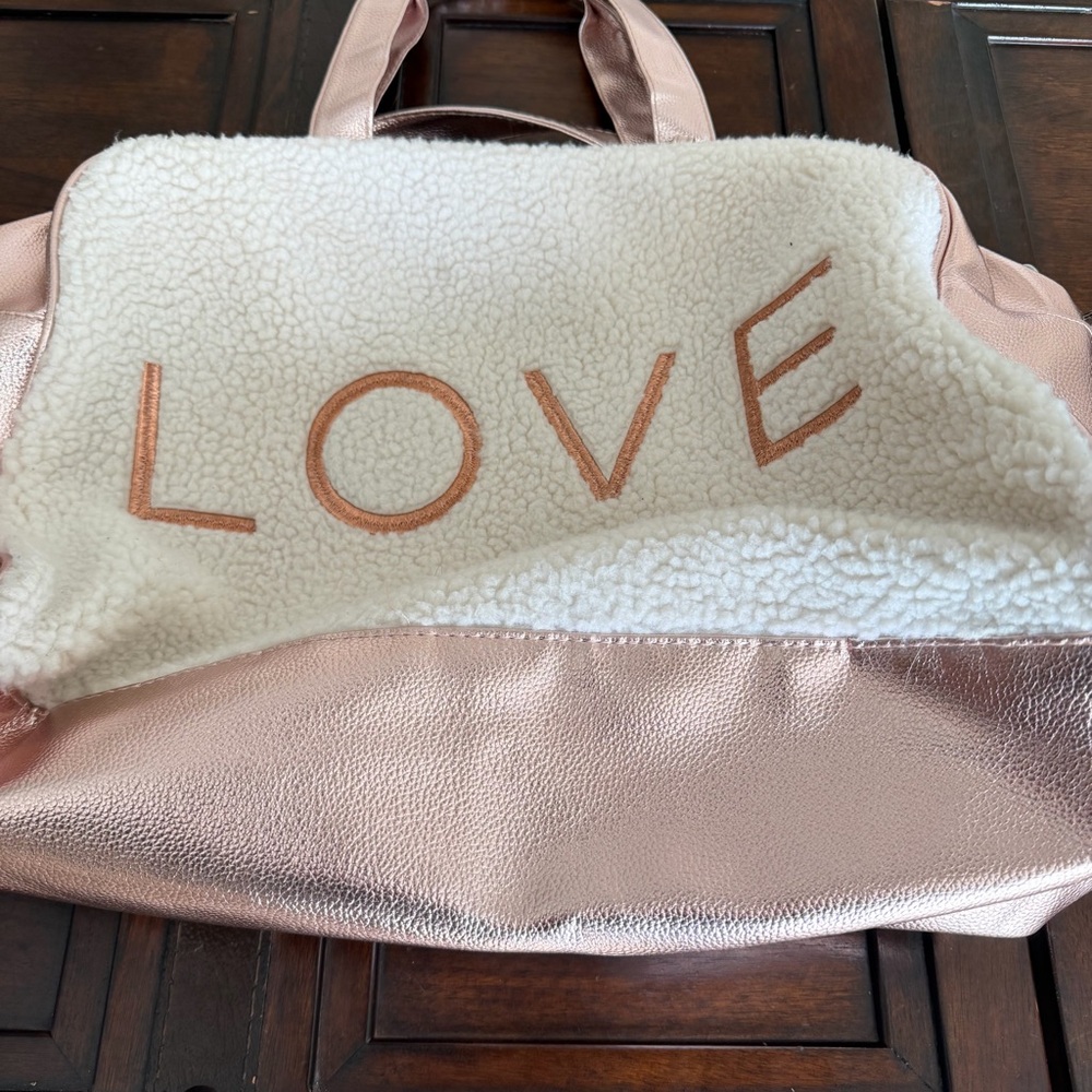 Rose Gold/Metallic Pink Sherpa Weekender Bag with Luggage Tag and Makeup Bag